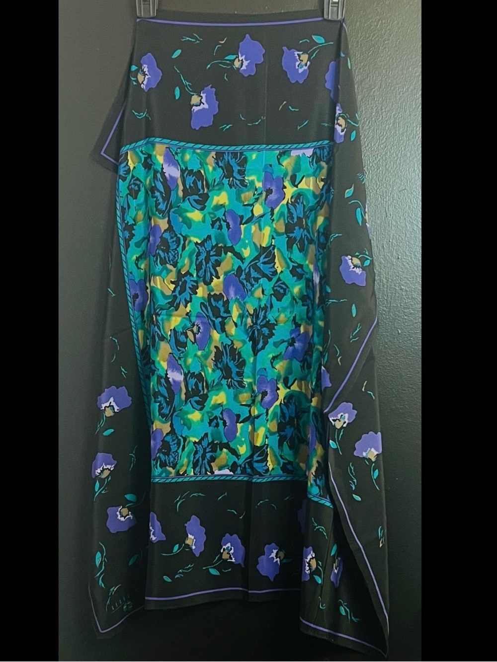 Georgiou Vintage Floral Scarf